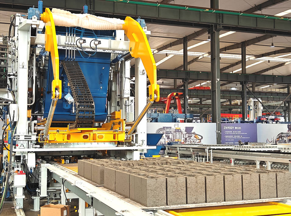 Empowering High-Quality Hollow Brick Production at Scale with Intelligent Equipment